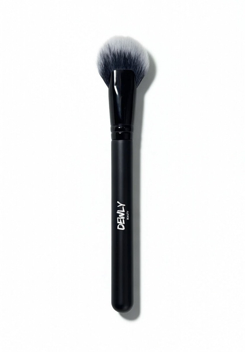 Dewly Cheek Fan Brush - Precision Highlight & Blush Brush